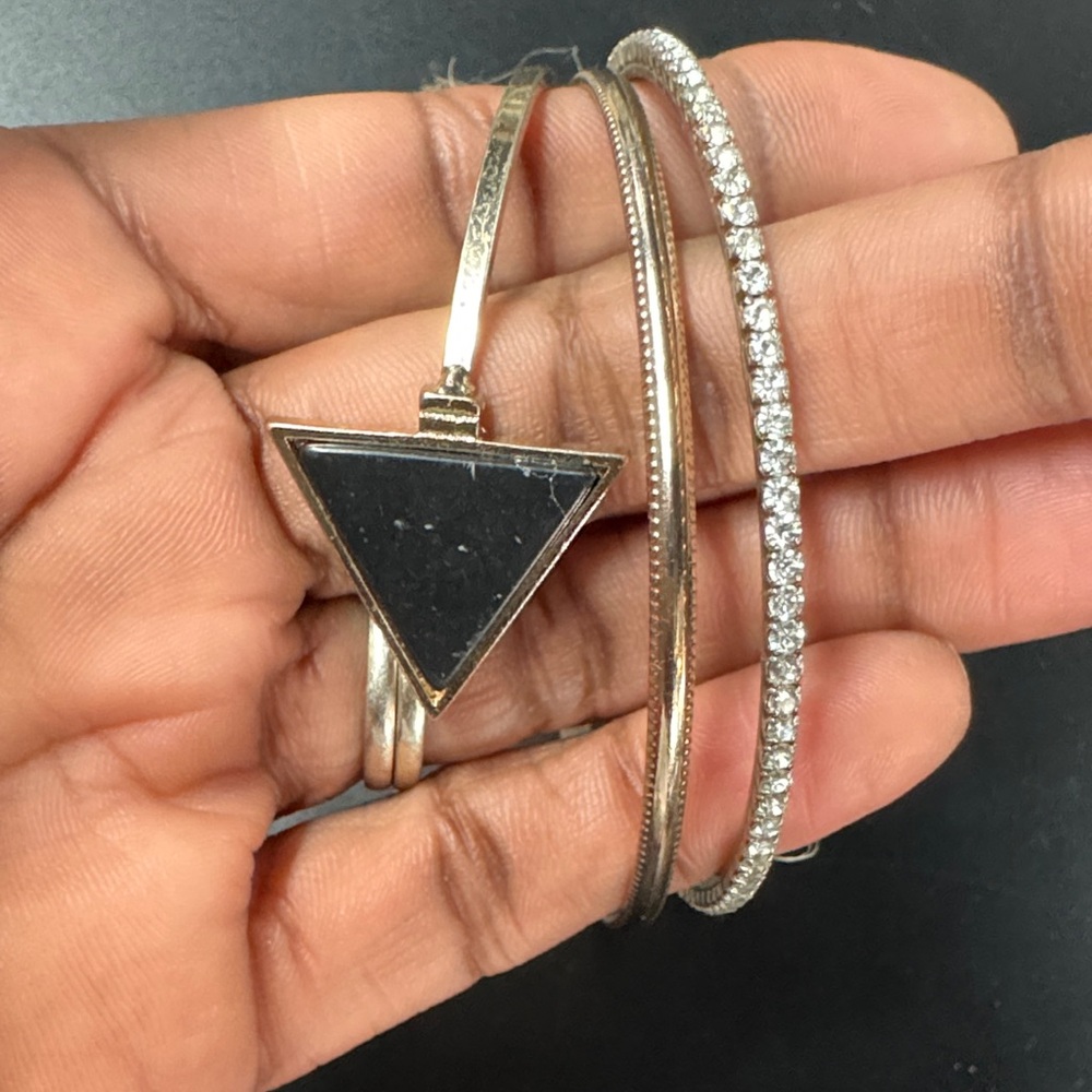 Elegant Silver and Black Triangle Bangle Set